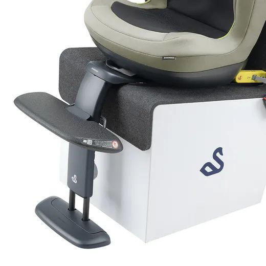 Avionaut MaxSpace AirFlow i-Size en color gris + Reposapiés universal Booster Footrest de Swandoo