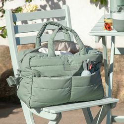 Bolso cambiador acolchado verde Done By Deer