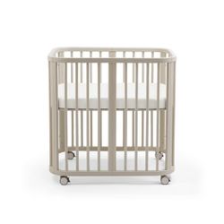 Cuna Nighti Mini de Stokke