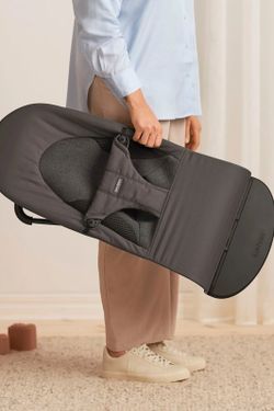 Hamaca Balance Soft Tri-fabric de BabyBJörn