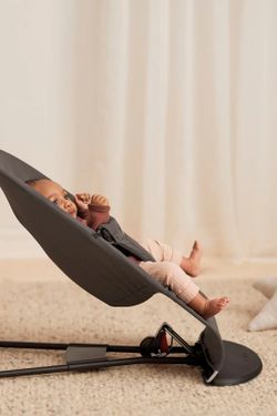 Hamaca Balance Soft Tri-fabric de BabyBJörn