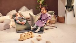 Hamaca Bliss Verde oscuro de BabyBJörn