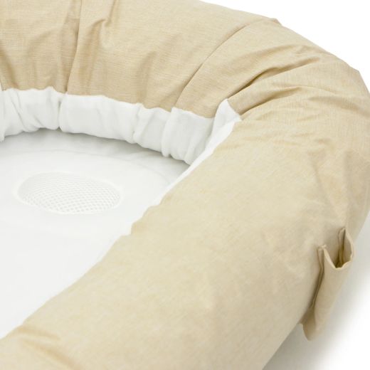 Nido evolutivo Nara de onna con reposacabezas transpirable, base desmontable y laterales reutilizables.