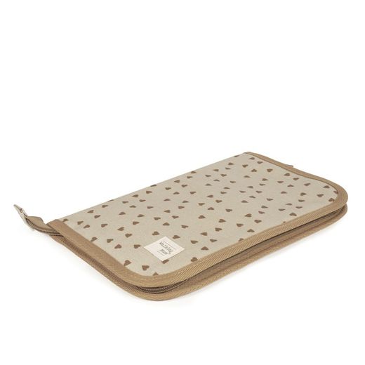 Portadocumentos Corazones Poppy de Walking Mum