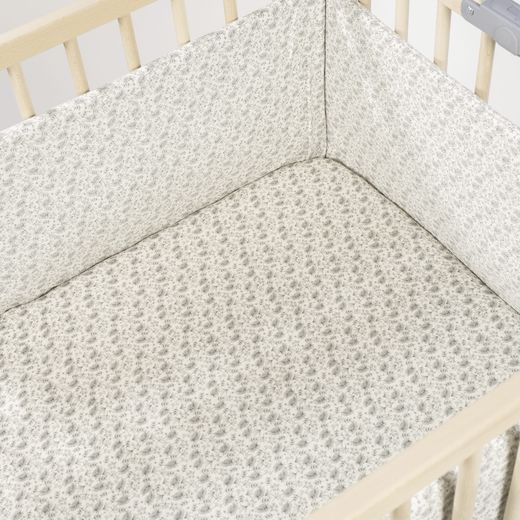 Protector de cuna 120×60 de la colección Gala Mint de Walking Mum