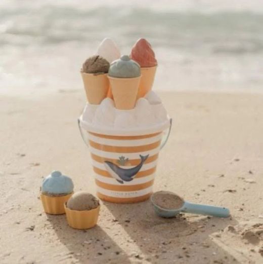 Cubo de playa con moldes de helado de Little Dutch Ocean Dreams