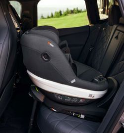 Beyond 360 de Besafe color Black Cab