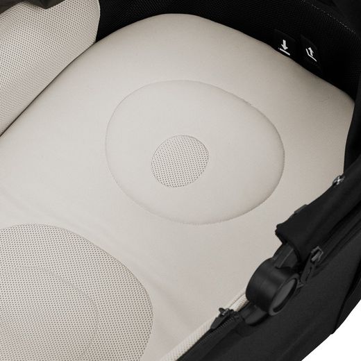 Trío Jané Keep 2 + capazo Sleep + silla de coche Kombibaby Matt Black (40-87 cm)