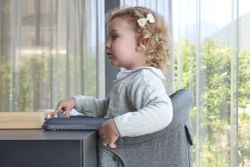 Trona para la mesa Fast de Inglesina – Adaptable a la mesa