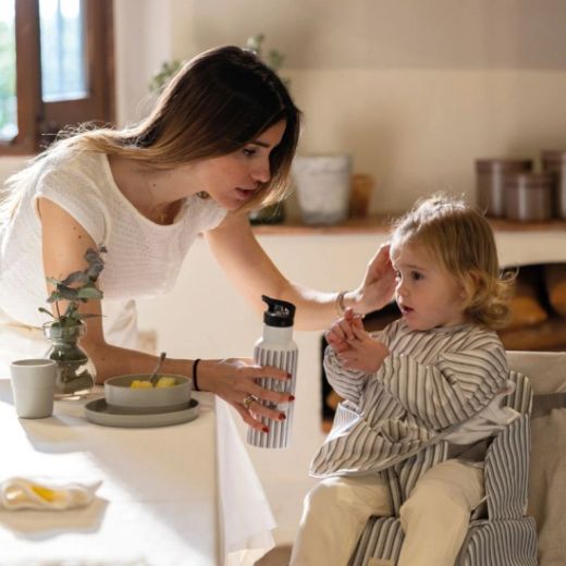 Trona portátil plegable de viaje Botton de Walking Mum